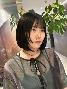 ザザ シンジュク(ZA/ZA shinjuku) 顔周りレイヤーボブ/切りっぱなし内巻きボブ/タイトボブ