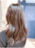 アンニュイ波巻きパーマ 明るい白髪染め １０トーンアーモンド