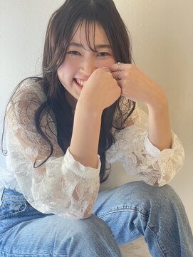 ヘアーアンドメイク ヒューラ 立川店(HAIR&MAKE hurra) ロングレイヤー×ブラウンベージュ