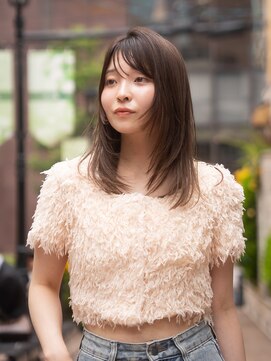 ビュートリアム 梅田(BEAUTRIUM) レイヤーカット/顔まわりレイヤー/顔周りレイヤー/茶屋町/梅田