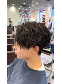 波巻きツイストスパイラルツーブロック刈り上げメンズパーマ