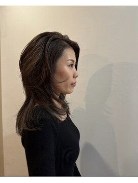 くせ毛を活かすロングレイヤー　ハイライト