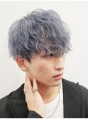 刈り上げ韓国マッシュツイストスパイラルパーマシルバーアッシュ
