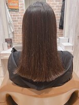 コーエン(cowen)&nbsp;大人かわいい☆毛先に厚みを残したサラ艶ストレート♪