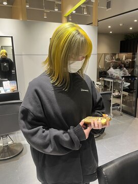 エイトヘアー(8 HAIR) イエローグレー