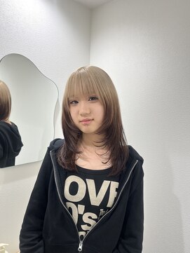 モニカ 栄店(MONIQA) ミルクティーベージュ×ブラウン