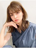 顔まわりレイヤーくびれヘアが人気◎