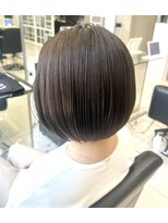 エアー 神戸(AIR) 丸みショートボブ