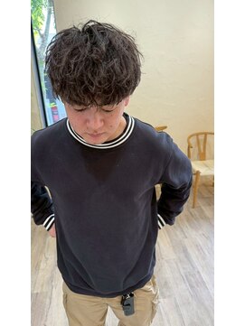 シフト(SHEEFT) カジュアル20代30代ツイストスパイラルパーマツーブロック