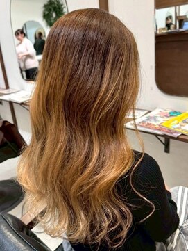 ルイ(ROUIS produced by LUCK 津田沼) ROUIS 津田沼 バレイヤージュ×ベージュ