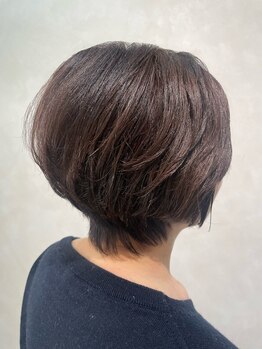 アリビア(ALIVIA)の写真/あなたの“なりたい”を実現♪骨格や髪質に合わせたカットであなたの魅力を最大限に引き出します！