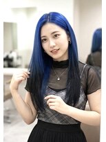 サロウィン 那覇店(SALOWIN)&nbsp;鮮やかなディープブルー×裾ブラックのグラデーションストレート