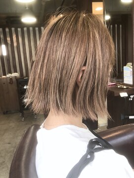 キー(kｅｙ) ベージュ