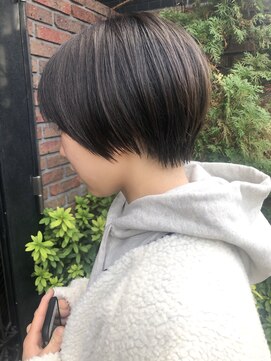 メルト 吉祥寺(melt) 【melt】ショートでも小顔に見せる！大人コンパクトショート