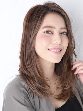 サラ(sarah) 大人のロングレイヤー