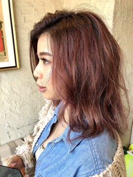 ペネロープ(Penelope) ピンクレッド/ケアブリーチ/ミディアムウェーブ　　担当　夕島