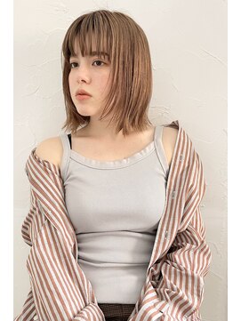 ファム(FAM) ボブ レイヤー ぱっつん前髪 ワイドバング 代官山 中目黒