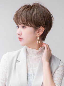 サーカス バイ ビュートリアム 青山(CIRCUS by BEAUTRIUM) マッシュショート20代30代40代大人可愛い暗髪うる艶髪青山表参道