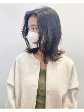 モリオフロムロンドン 松戸店(Morio from London) 【松戸　石山】外はねミディアム　顔周りレイヤー