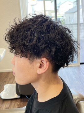 ヘア アンド フェイス リズム 波巻きパーマ