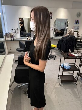 キング 高槻(K!ng) 縮毛矯正髪質改善ハイライトレイヤーカット高槻美容室エクステ