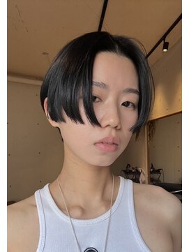 ハチジュウイチプラスワン 神楽坂(81+1) ハンサムショート