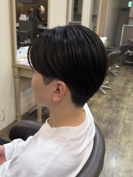 アルターリール(aL ter Rire) スパイキーショート/ブルーブラック/フェザーパーマ/杉田花乃