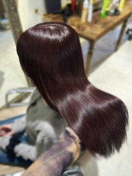 トリア(the tria) 【chika】上品ワインレッド