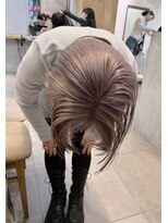 ロマリア ヒルズ 表参道 原宿(Lomalia HILLS)&nbsp;グレージュ似合わせカット[表参道ダブルカラーケアブリーチ]