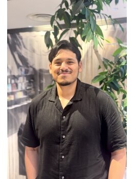 ウノプリール 西梅田ハービスプラザ店(uno pulir)の写真/[大阪＊西梅田駅すぐ]“垢抜けカット＆アイブロウ”の同時施術でカッコ良さがさらにUP！メンズパーマも◎