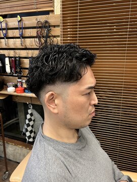 オアゾバーバー(OAZO BARBER) フェード×パーマ