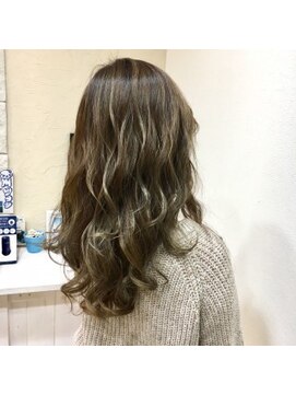 バース ヘアデザイン(Birth hair design) シルバーアッシュ