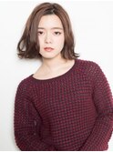外ハネ切りっぱなしボブ