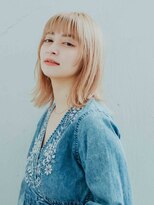 エム(EM)&nbsp;ハイトーンホワイトベージュ/切りっぱなしのミディアム