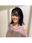 暗髪ミディアム