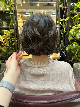 ロダット 横浜(LODAT by little) 時短くしゃパーマガーリーボブ【LODAT横浜】