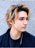 ソフト波巻きスパイラルセンターパート束感ツーブロック