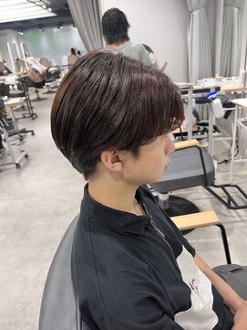 ゼスト 八王子店(ZEST) 酸性ストレート/メンズセンターパート【佐々木麻衣】