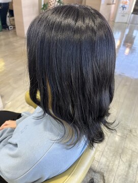 シュウ 西尾店(Shu) ブラック × 抜きっぱなし