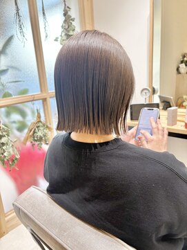 ルーム 富木島店(room) ぷつっとボブ×ブルーパール