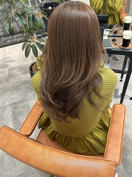 アイリー 名古屋(A/LEE) レイヤーカット/ブリーチ無しミルクティーベージュ/ダブルカラー