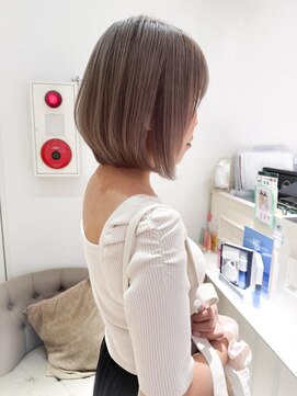 バブ バイネオリーブ(Bab by neolive) ショートボブ/似合わせカット/ホワイトグレージュ/ハイライト