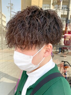 エルマーク 堺東(L-MARK) シャドウパーマメンズカットスパイラルパーマツイスパ波巻き