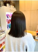 20代30代大人可愛いナチュラルアッシュ×ストレート切りっぱなし