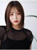 ぱっつん前髪薄めバング鎖骨ミディアムボブ耳かけボブパーマ小顔