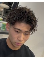 イーラ アメ村店(era)&nbsp;サーフバック　ツイストスパイラル眉カットメンズパーマ