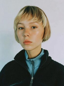 アンヌ美容室の写真/商店街に佇む隠れ家で、感性を形に。実力派スタイリストがマンツーマンで創り出す、日常に溶け込む美しさ。