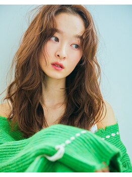 リトル キタジマ バイ ヴィーヴル(little kitajima by BIVRE)の写真/【デザイン性×抜け感ヘア】ファッションに馴染む、洗練されたお洒落なパーマスタイルをご提案します♪