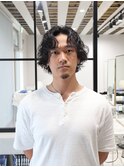ボブウルフ　ミディアムレイヤー