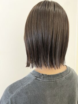 パイレーツ(Pirates Ushiwakamaru Style) 切りっぱなしボブ